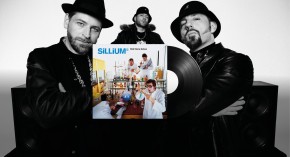 FÜNF STERNE DELUXE feat. TOYTOY plays SILLIUM