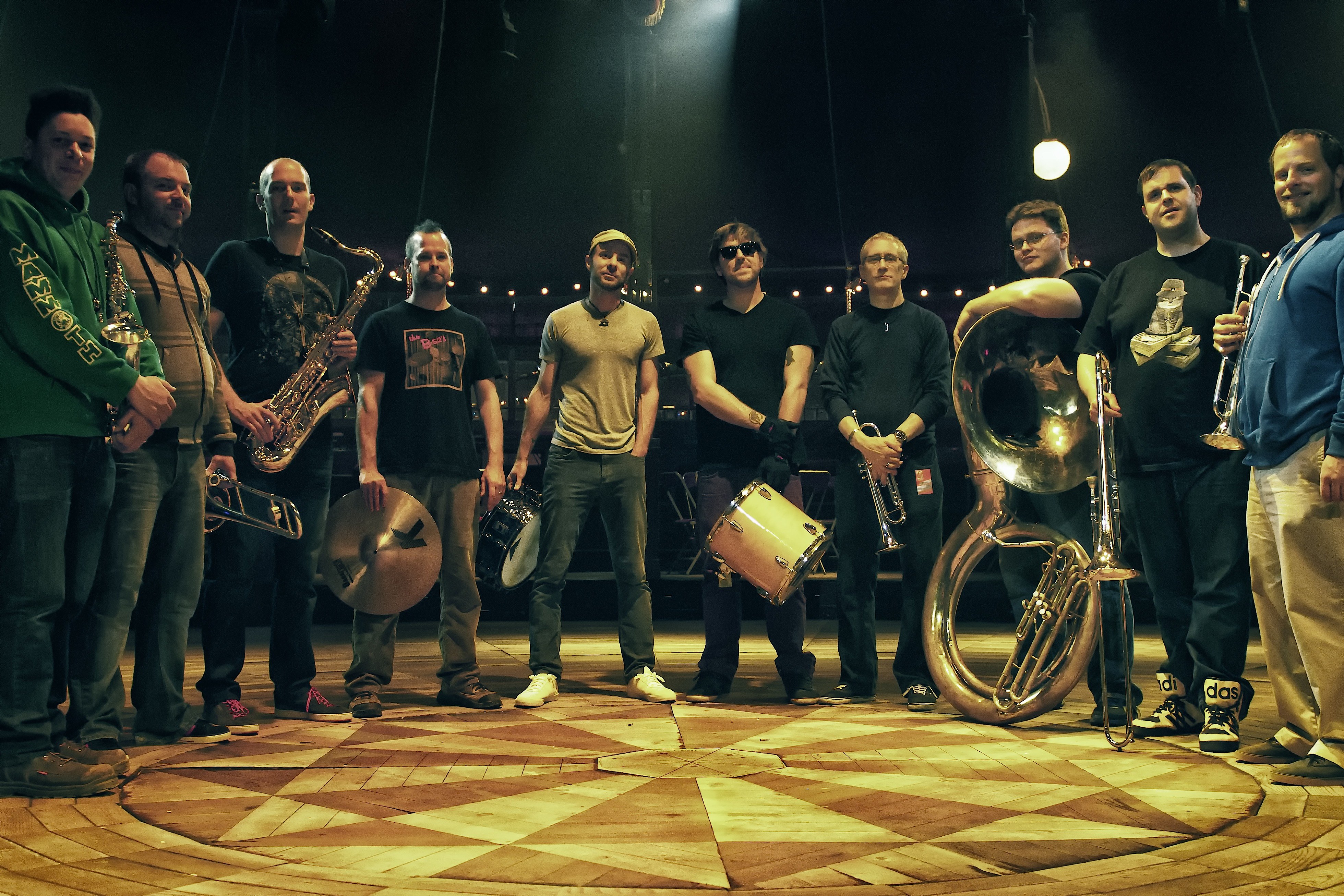 YOUNGBLOOD BRASS BAND KNUST Hamburg